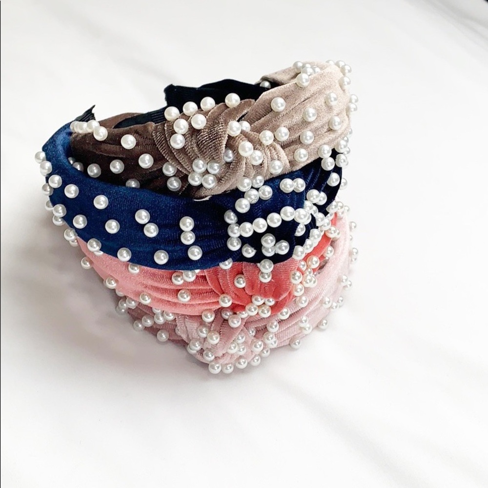 LAST ONE Velvet Pearl Knotted Headband - Pink - Picture 4 of 5